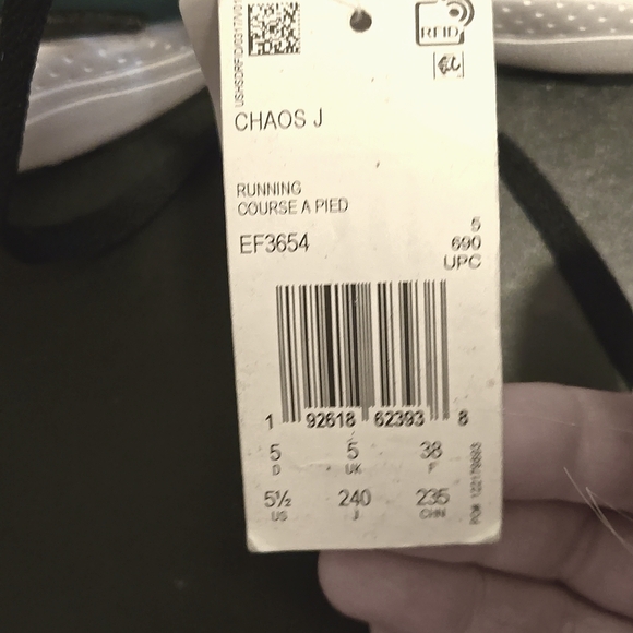 Adidas cropped hoodie with matching sneakers 👟 - Picture 12 of 12